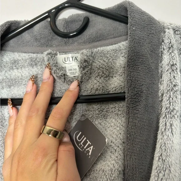 NWT Ulta Robe - Picture 4 of 4